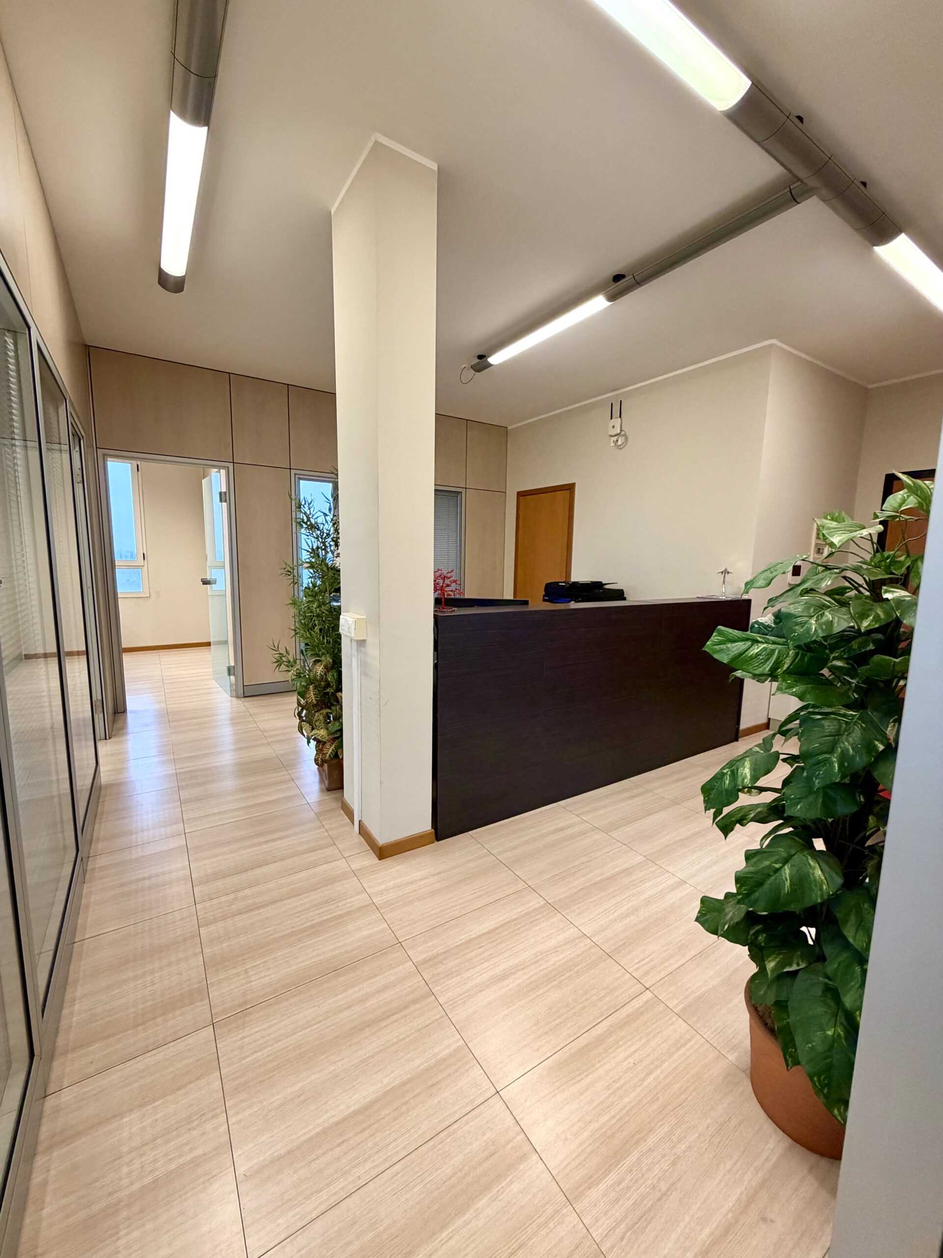 Mancasale-Tribunale-Santa Croce, vendesi ufficio in Via Danubio